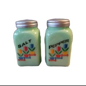 Jadeite Glass Salt Pepper Shaker Set Dutch Tulips Grandma Core Cottage Core